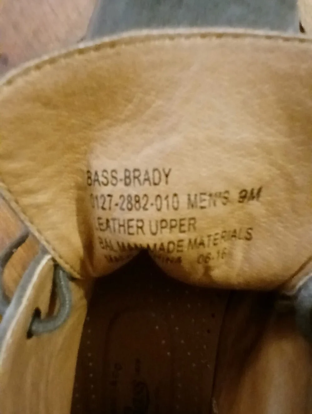 G.H. Bass & Co. Brady Gray Suede Cap Toe Ankle Chukka Boots Men Size 9M
